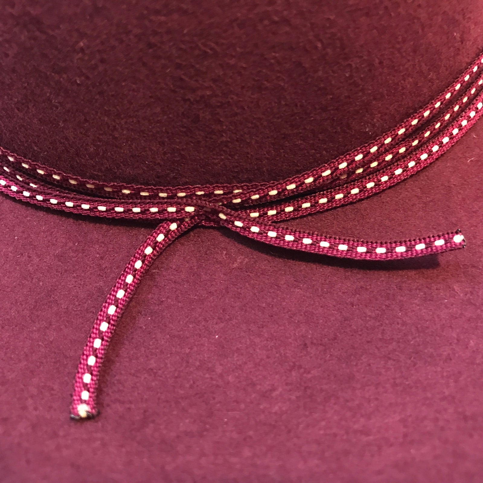 Chapeau Bordeaux Paris - Alpachura & Le Lacet Parisien