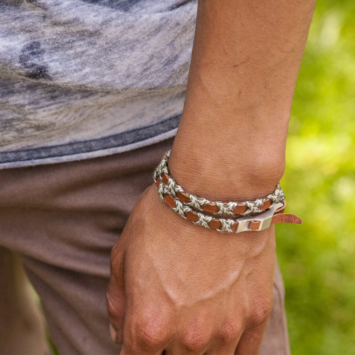 Bracelet tressé marron double tour